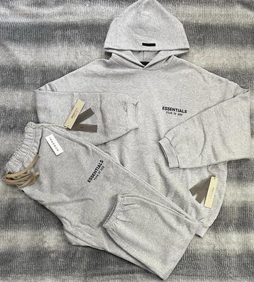 Essentials trainingspak ‘25 Heather Grey M beschikbaar voor biedingen