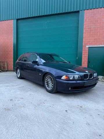 BMW E39 530D in onderdelen beschikbaar voor biedingen
