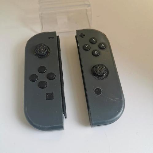 2 joycons Nintendo SWITCH non testé, Consoles de jeu & Jeux vidéo, Consoles de jeu | Nintendo Consoles | Accessoires, Comme neuf