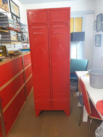Mooie oude locker ,tweedeurs in prima staat, Enlèvement, Comme neuf