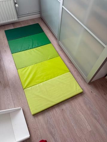 Ikea speelmat lichtgroen / donkergroen beschikbaar voor biedingen
