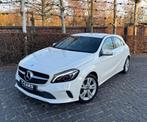 Mercedes A180 benzine 42.000km / Overname mogelijk, Auto's, Mercedes-Benz, Bluetooth, Euro 6, Leder en Stof, Wit