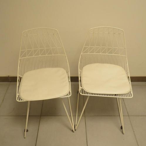 Set 2 Design stoelen Lucy Chair Bend Goods door Gaurav Nanda, Antiek en Kunst, Kunst | Designobjecten, Ophalen
