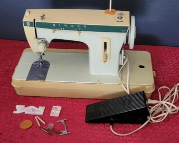 Complete SINGER naaimachine. beschikbaar voor biedingen