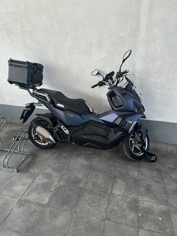 Sym ADX 125 indigo mat 1269km oplopend ruilen yamaha xmax beschikbaar voor biedingen