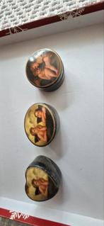 Boite ancienne ange, Enlèvement