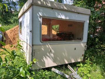Esterel klap caravan met werk beschikbaar voor biedingen