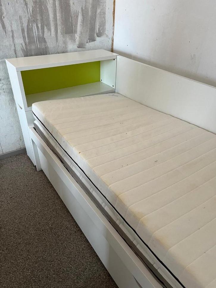Flaxa eenpersoonsbed met uitschuifbed en hoofdeindekastje, Huis en Inrichting, Slaapkamer | Bedden, Gebruikt, Eenpersoons, 90 cm