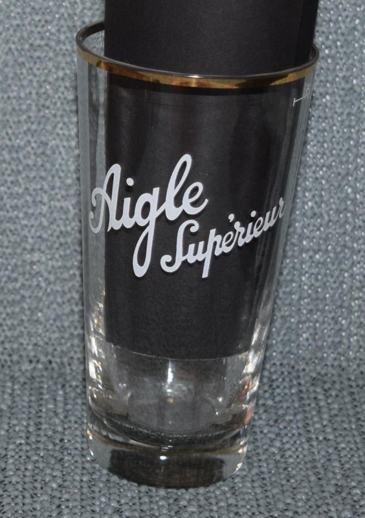 Aigle Supérieur / 33 cl. / Facetten, Verzamelen, Biermerken, Zo goed als nieuw, Glas of Glazen, Ophalen of Verzenden
