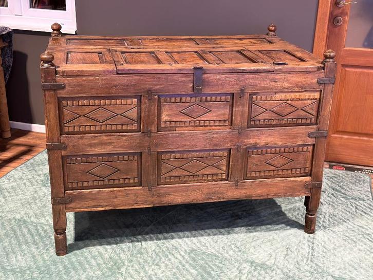 Koloniale Opbergkist, Antiek en Kunst, Antiek | Meubels | Stoelen en Sofa's, Ophalen
