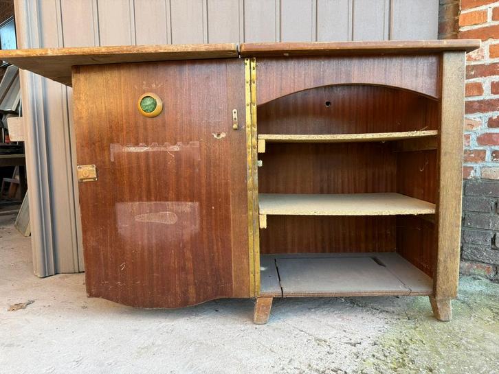 Oude naaimachines, Antiek en Kunst, Antiek | Meubels | Kasten, Ophalen