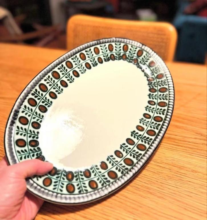 Boch Noix ovalen serveerschotel, Antiek en Kunst, Antiek | Servies los, Ophalen