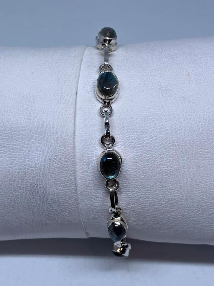 Prachtige zilveren armband met labrador, Handtassen en Accessoires, Armbanden, Nieuw, Zilver, Overige kleuren, Met edelsteen, Ophalen of Verzenden