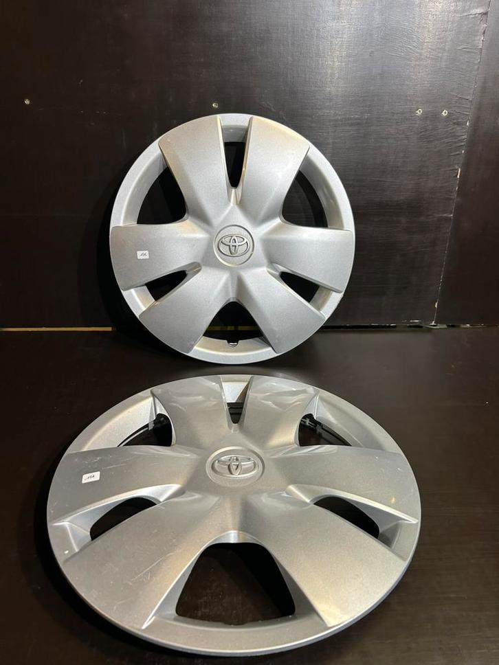 2 wieldoppen Toyota Yaris Aygo 14", Auto diversen, Wieldoppen, Zo goed als nieuw, Ophalen of Verzenden