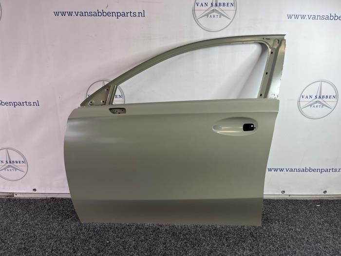 Portière 4portes avant gauche d'un Mercedes A-Klasse (XXX), -, 3 mois de garantie, Utilisé, Porte