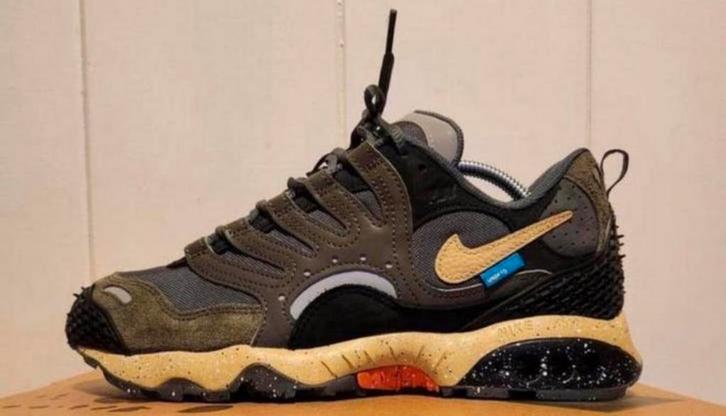 Nike Air Terra Humara “Undefeated” size 42, Kleding | Heren, Schoenen, Nieuw, Sneakers, Overige kleuren, Ophalen