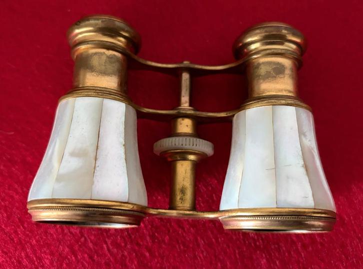 Ancienne Jumelle de Théatre en Nacre et Laiton, Antiquités & Art, Antiquités | Accessoires de maison, Enlèvement ou Envoi