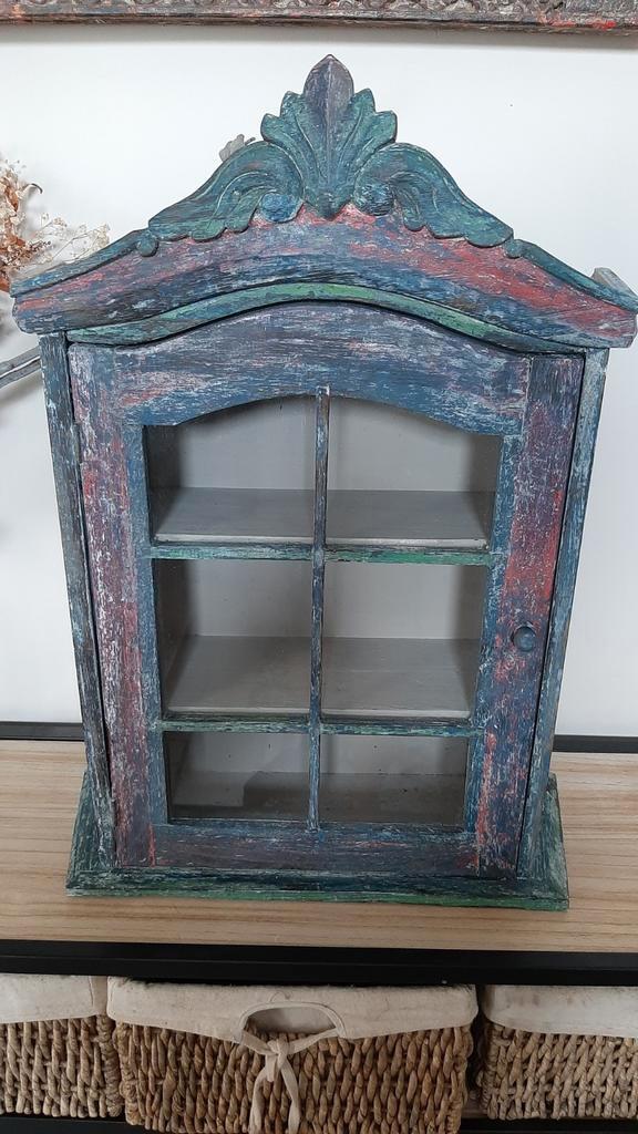 Petit meuble vitrine, Huis en Inrichting, Kasten | Vitrinekasten, Ophalen