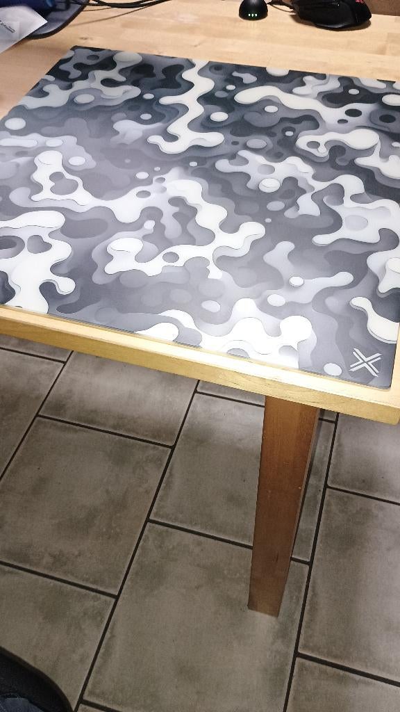 Muismat van glas/keramiek, Computers en Software, Muismatten, Zo goed als nieuw, Gaming muismat, Ophalen of Verzenden