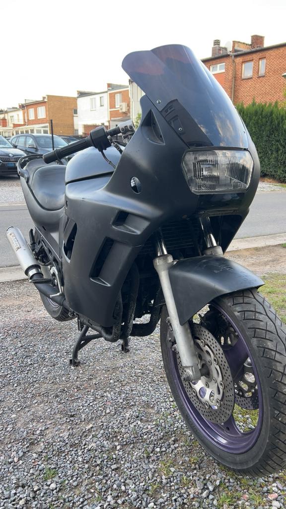 Suzuki gsx-f 600, Scooter, Occasion, Plus de 35 kW, 2 cylindres