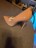 A vendre magnifique talon Guess, Neuf, Guess, Beige, Escarpins