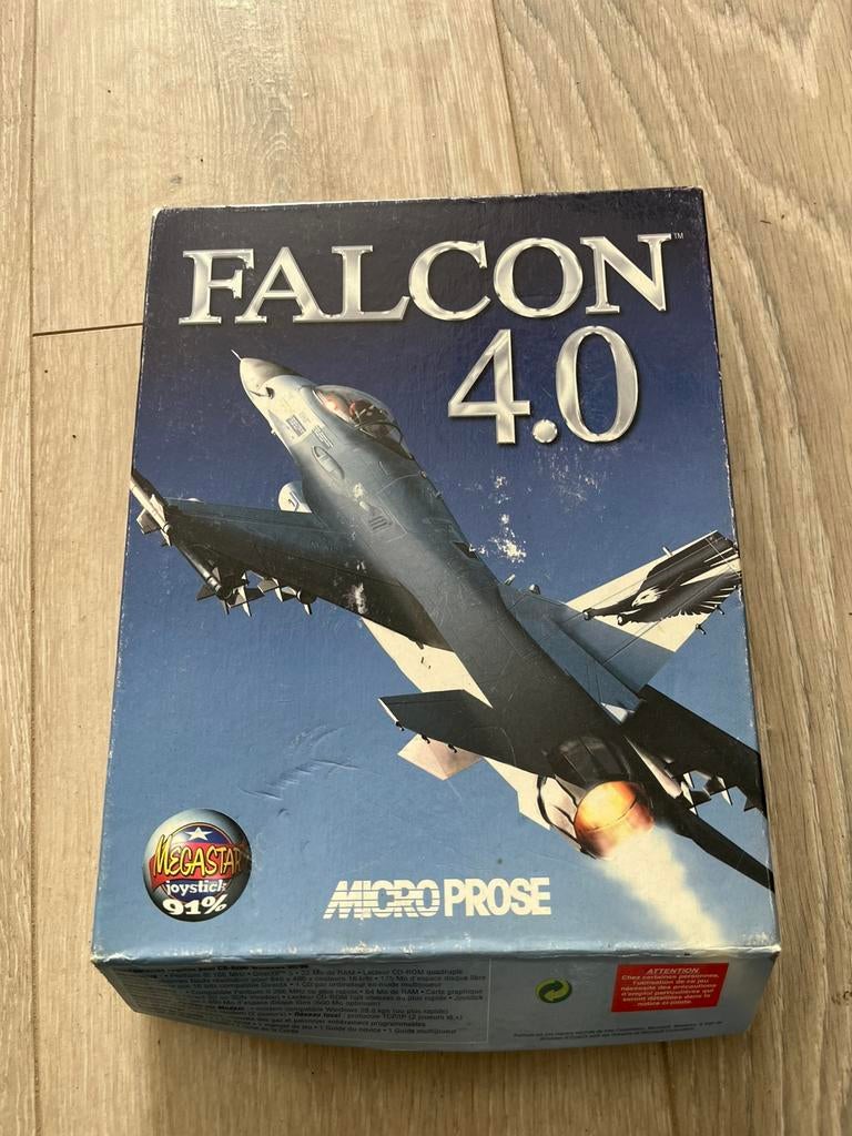 Falcon 4.0- Simulateur de vol de combat, Consoles de jeu & Jeux vidéo, Jeux | PC, Enlèvement, Comme neuf, Combat