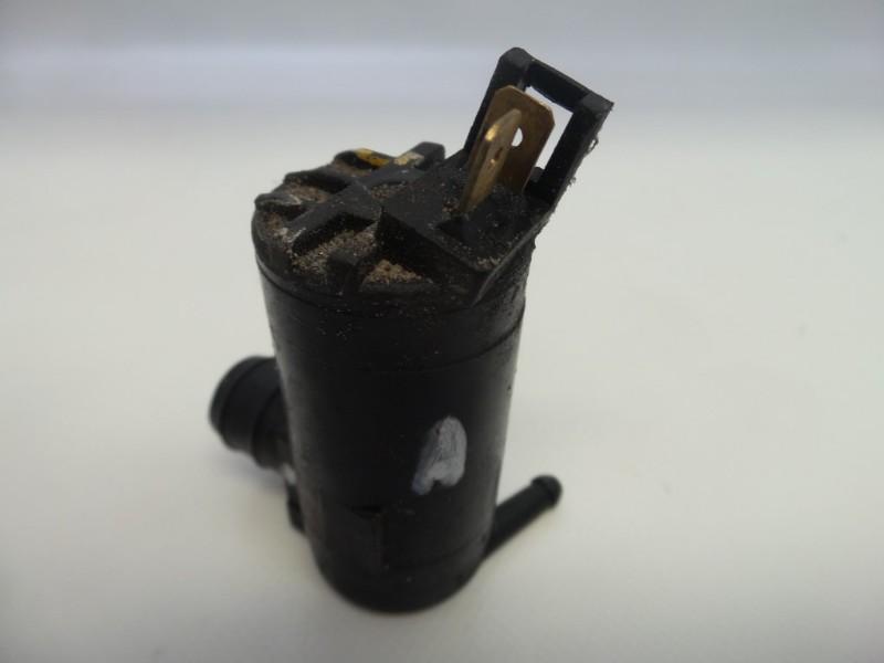 LAVE-GLACE POMPE ARRIÈRE Suzuki Alto (01-2009/-), Dhr. M. Roggen, Stadsweg 37 37
9917 PV  WIRDUM GR., NL, Suzuki, Utilisé