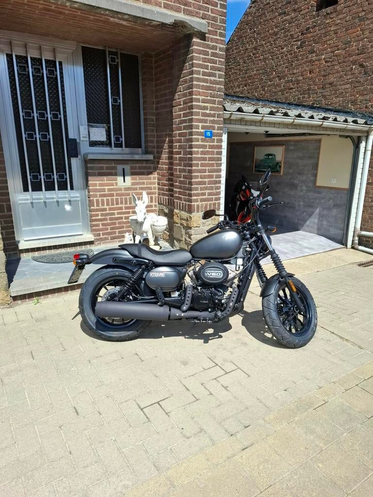 Te koop Hyosung bobber in nieuwe staat 269km gereden, Permis Moto A, Occasion, 2 cylindres, Particulier