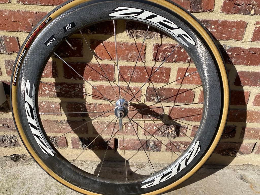 Roues en carbone Zipp 404 (Fire crest)., Enlèvement, Comme neuf, Carbone