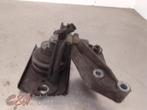 Support moteur d'un Opel Vivaro, -, Opel, 3 mois de garantie, Utilisé