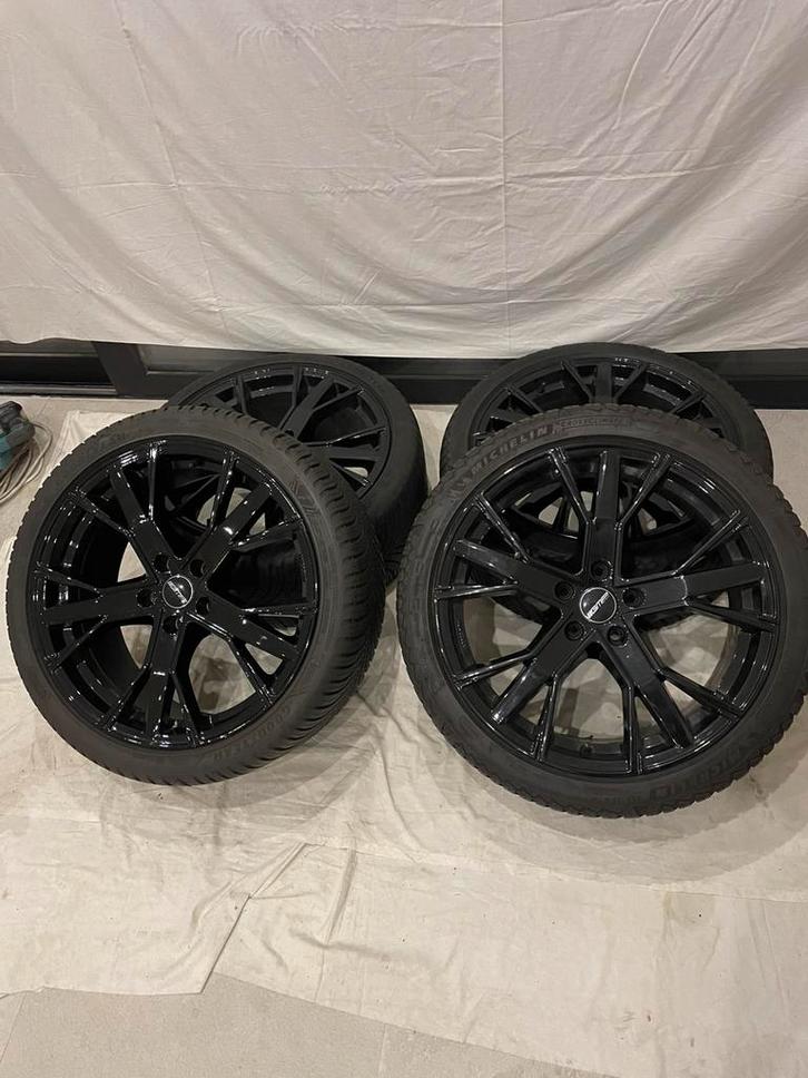 Jantes de 19 pouces 5x112 avec NOUVEAUX pneus 4 saisons, Autos : Divers, Pièces de sport automobile, Neuf, Enlèvement