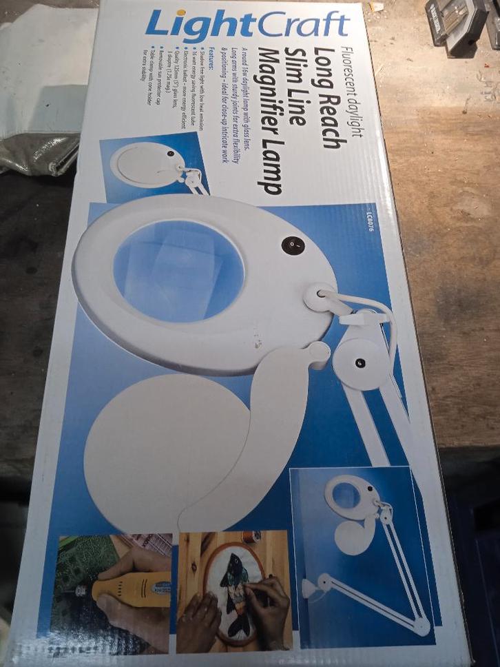 loupe de précision avec éclairage intégré, Hobby & Loisirs créatifs, Loupes & Lampes loupes, Comme neuf, Loupe, Enlèvement