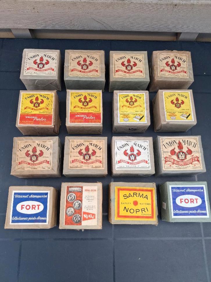 16 paquets d'allumettes non ouverts., Collections, Articles de fumeurs, Briquets & Boîtes d'allumettes, Comme neuf, Boîtes ou marques d'allumettes