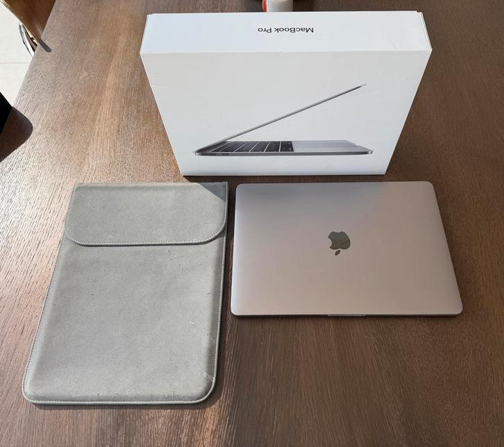 Macbook Pro 13 Inch - i5 Retina scherm, Computers en Software, Apple Macbooks, Gebruikt, MacBook Pro, 13 inch, 2 tot 3 Ghz, 256 GB