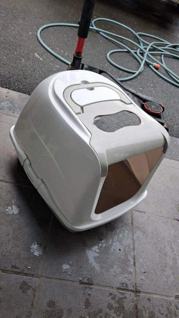 kattebak groot - luik kapot, Dieren en Toebehoren, Kattenbakken, Ophalen, Gebruikt, Gesloten