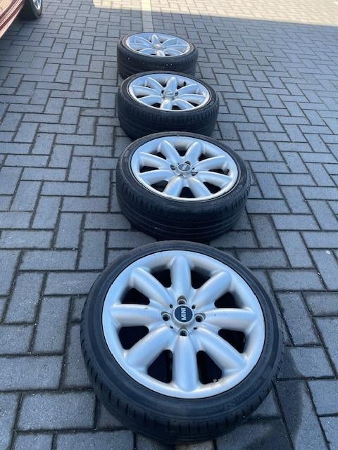 Velgen mini cooper 205/45/RF17/84W met zomerbanden, Autos : Pièces & Accessoires, Pneus & Jantes, Ventus, EU, Véhicule de tourisme