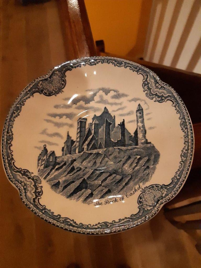 Petite assiette : Faïence Johnson Brothers England, Antiquités & Art, Antiquités | Assiettes décoratives & Carrelages, Enlèvement ou Envoi