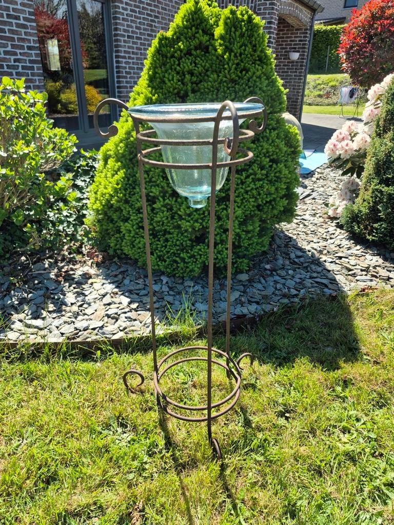 Décoration de jardin en fer forgé avec vasque en verre, Jardin & Terrasse, Enlèvement