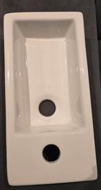 Te koop kleine Fontein voor de wc., Huis en Inrichting, Badkamer | Complete badkamers, Ophalen of Verzenden, Nieuw