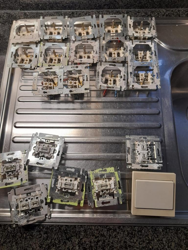 Stopcontacten, Ophalen