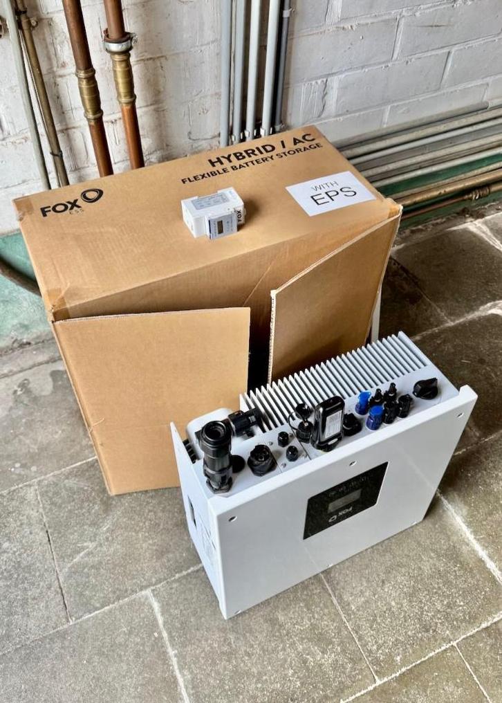 Hybride omvormer zonnepanelen/thuisbatterij, Doe-het-zelf en Bouw, Zonnepanelen en Toebehoren, Zo goed als nieuw, Ophalen