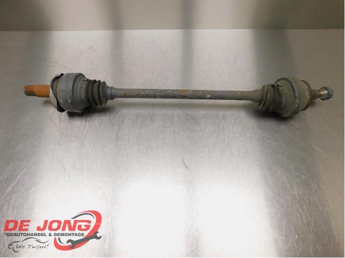 Aandrijfas rechts-achter van een Mercedes E-Klasse, Gebruikt, -, Ophalen of Verzenden, -