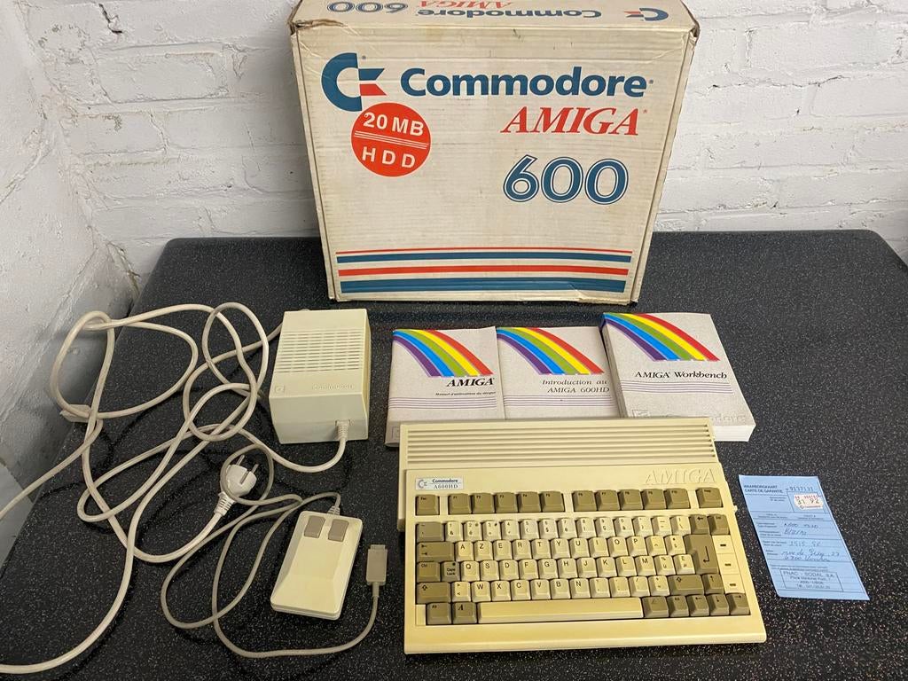 Commodore Amiga 600 HD + 9 originele spellen, Computers en Software, Vintage Computers, Ophalen
