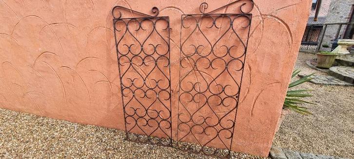 Set Smeedijzeren Decoratiehekken / Klimplantenrekken (2st), Tuin en Terras, Tuinwanddecoratie, Gebruikt, Ophalen