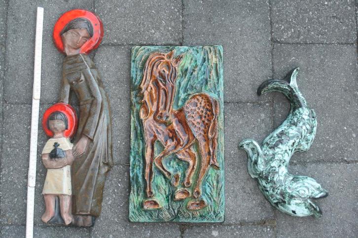 3 x Keramiek perignem paard/ vis /maria (jaren 60), Antiek en Kunst, Antiek | Keramiek en Aardewerk, Ophalen