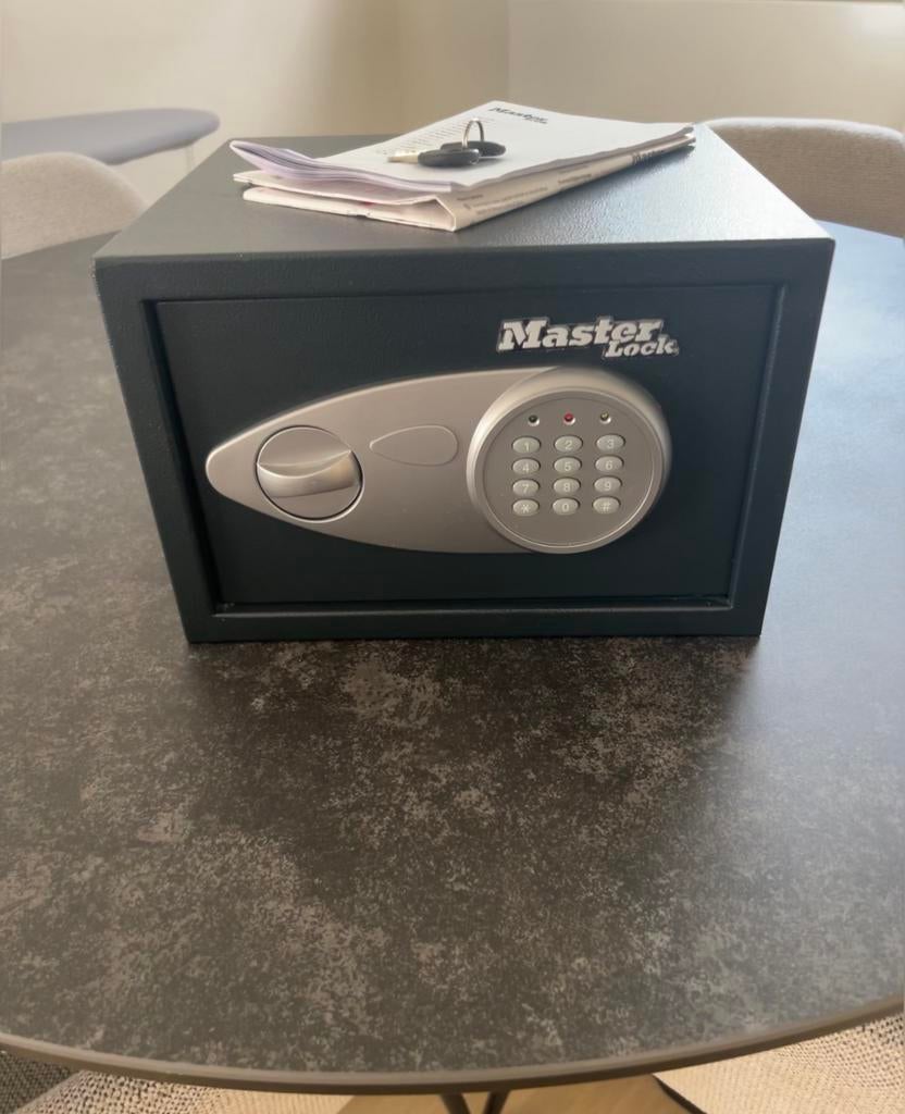 Kluis, Ophalen, Nieuw