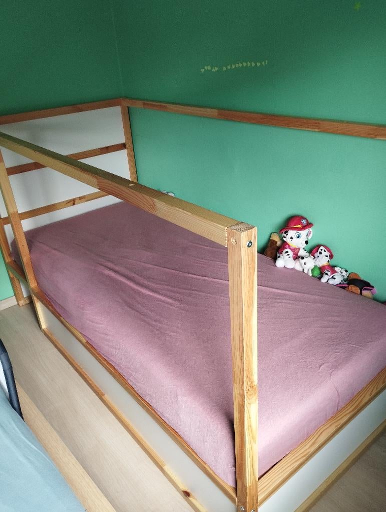 Omkeerbaar kinderbed Ikea tot 26/04 anders kringloop, Ophalen, 85 tot 100 cm, Gebruikt, Lattenbodem