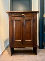 Kast in hout, Ophalen