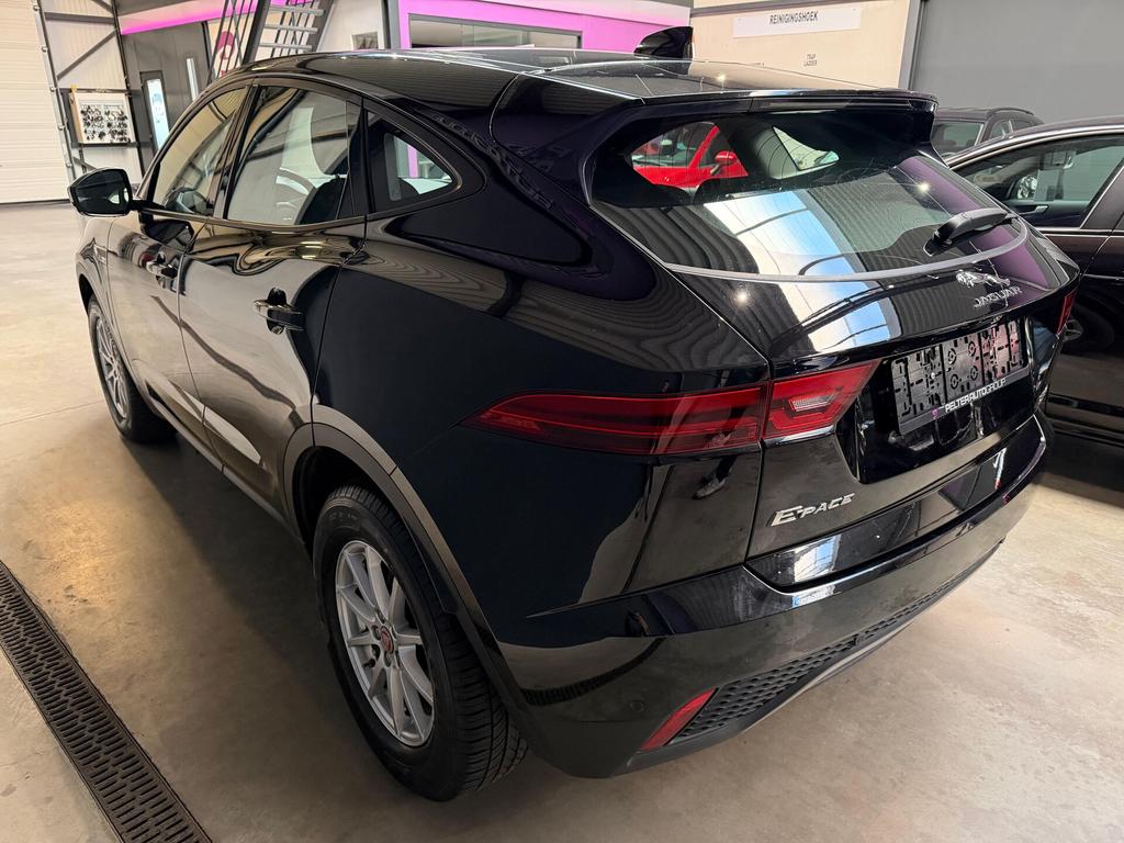 Jaguar E-Pace 2.0D 150 AWD Automaat Camera GPS, Auto's, Jaguar, 0 cilinders, Zwart, 0 kg, Zwart