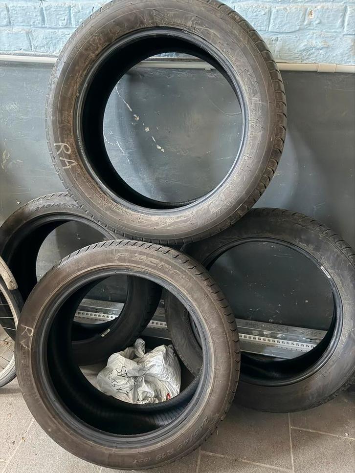 Zomerbanden 1 jaar oud 245 45 R19, Auto-onderdelen, Banden en Velgen, Band(en), Zomerbanden, Ophalen